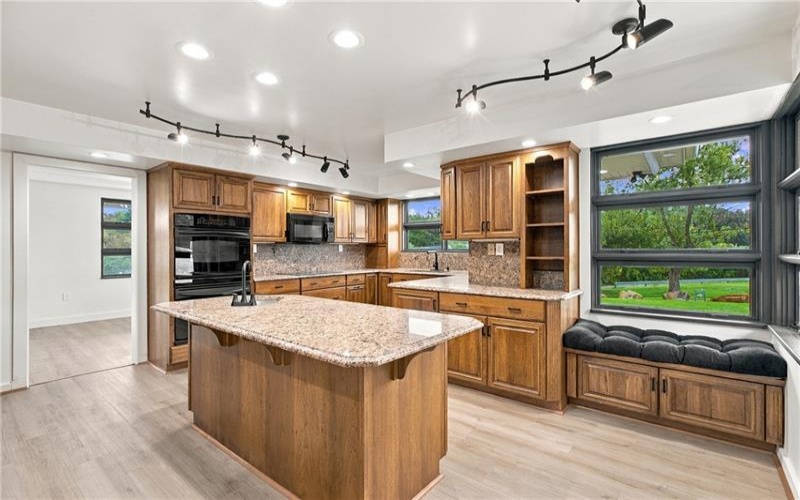 102 Peasant Village Ln, Belle Vernon, 15012, 5 Bedroom Bedrooms, 14 Room Rooms,4 BathroomBathrooms,Residential,For Sale,Peasant Village Ln,1776744