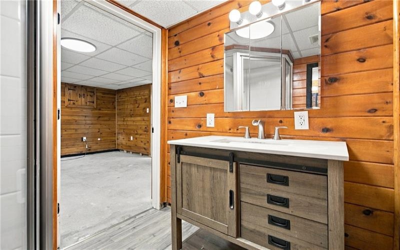 102 Peasant Village Ln, Belle Vernon, 15012, 5 Bedroom Bedrooms, 14 Room Rooms,4 BathroomBathrooms,Residential,For Sale,Peasant Village Ln,1776744