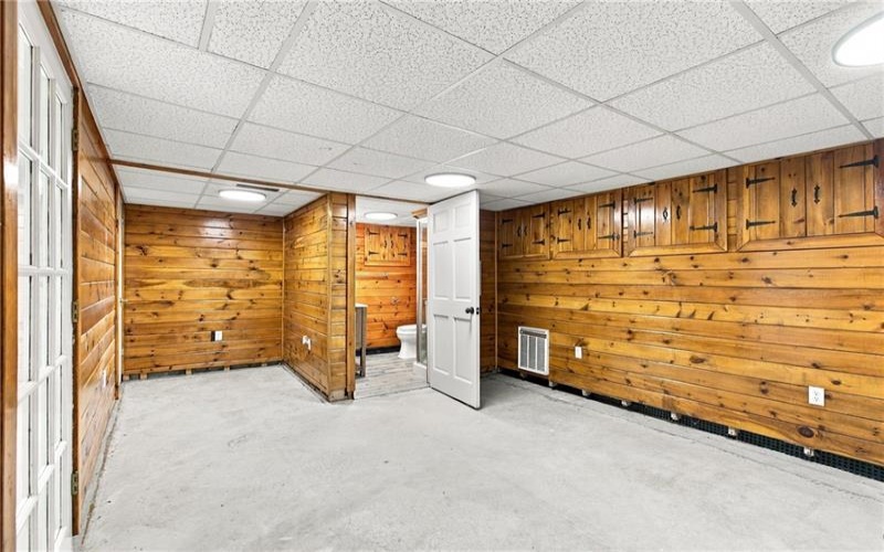 102 Peasant Village Ln, Belle Vernon, 15012, 5 Bedroom Bedrooms, 14 Room Rooms,4 BathroomBathrooms,Residential,For Sale,Peasant Village Ln,1776744