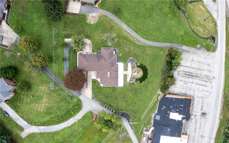 102 Peasant Village Ln, Belle Vernon, 15012, 5 Bedroom Bedrooms, 14 Room Rooms,4 BathroomBathrooms,Residential,For Sale,Peasant Village Ln,1776744