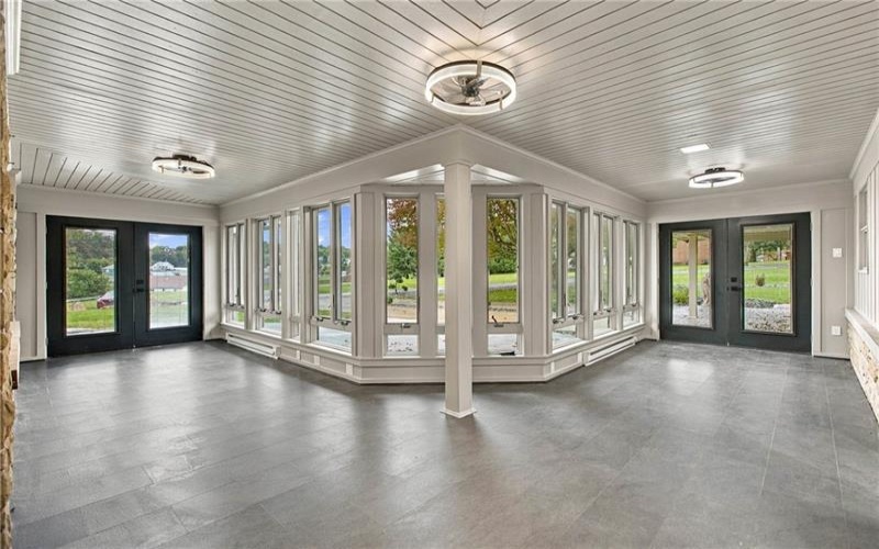 102 Peasant Village Ln, Belle Vernon, 15012, 5 Bedroom Bedrooms, 14 Room Rooms,4 BathroomBathrooms,Residential,For Sale,Peasant Village Ln,1776744
