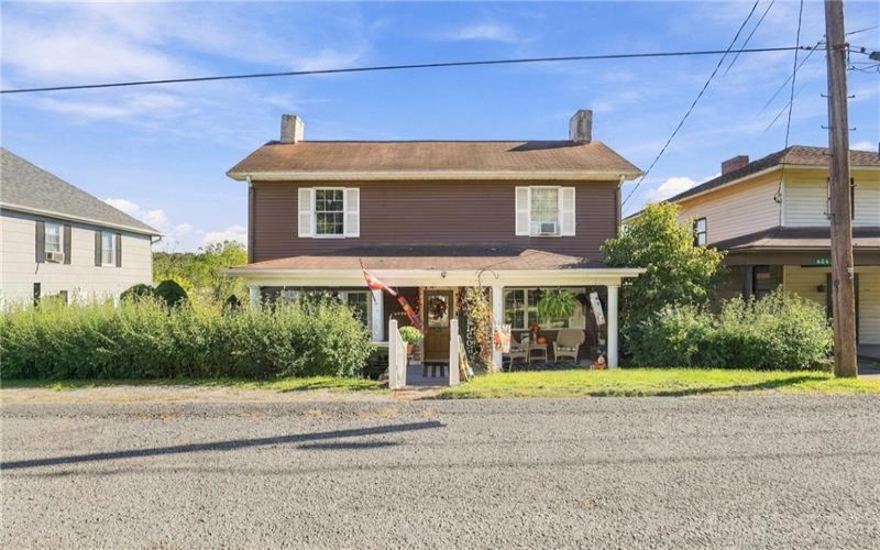 610 1st St, Vanderbilt, 15486, 3 Bedroom Bedrooms, ,1.1 BathroomBathrooms,Residential,For Sale,1st St,1776790