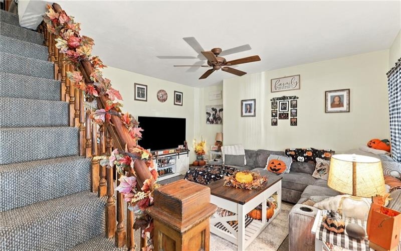 610 1st St, Vanderbilt, 15486, 3 Bedroom Bedrooms, ,1.1 BathroomBathrooms,Residential,For Sale,1st St,1776790