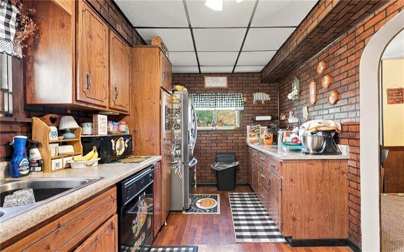610 1st St, Vanderbilt, 15486, 3 Bedroom Bedrooms, ,1.1 BathroomBathrooms,Residential,For Sale,1st St,1776790