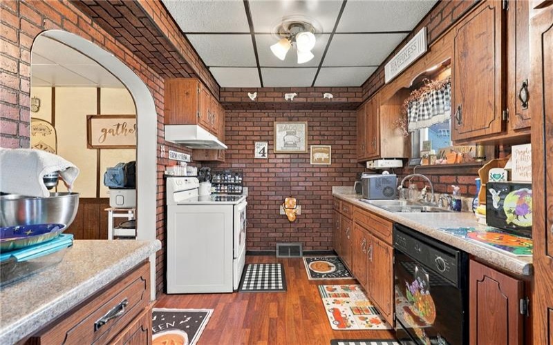 610 1st St, Vanderbilt, 15486, 3 Bedroom Bedrooms, ,1.1 BathroomBathrooms,Residential,For Sale,1st St,1776790
