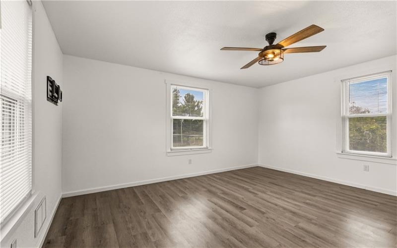 701 Washington Avenue, Brownsville, 15417, 2 Bedroom Bedrooms, 7 Room Rooms,2 BathroomBathrooms,Residential,For Sale,Washington Avenue,1776803