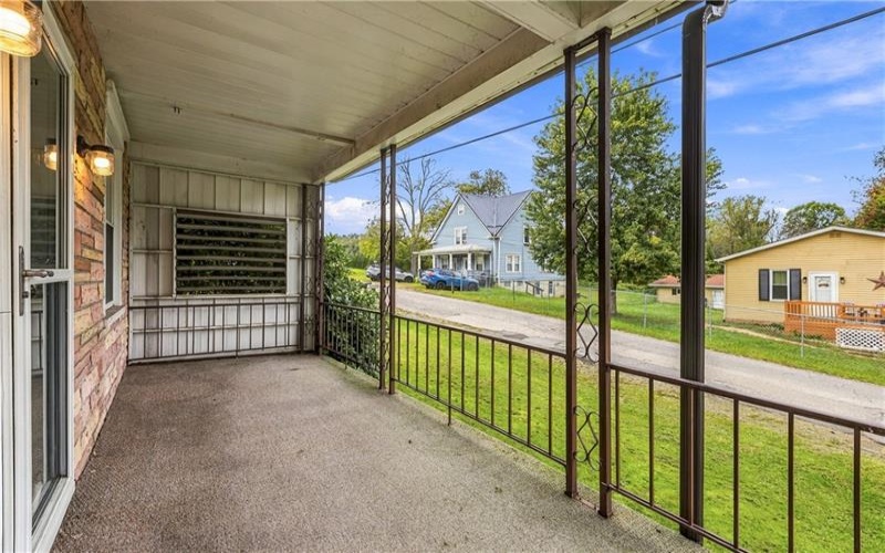 701 Washington Avenue, Brownsville, 15417, 2 Bedroom Bedrooms, 7 Room Rooms,2 BathroomBathrooms,Residential,For Sale,Washington Avenue,1776803