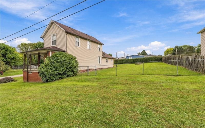 701 Washington Avenue, Brownsville, 15417, 2 Bedroom Bedrooms, 7 Room Rooms,2 BathroomBathrooms,Residential,For Sale,Washington Avenue,1776803