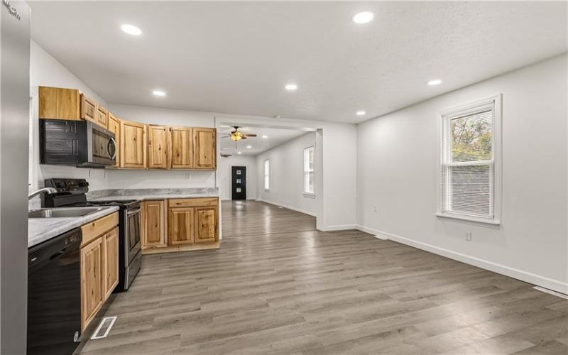701 Washington Avenue, Brownsville, 15417, 2 Bedroom Bedrooms, 7 Room Rooms,2 BathroomBathrooms,Residential,For Sale,Washington Avenue,1776803