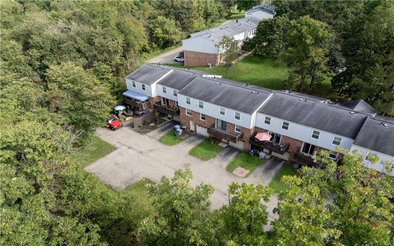123 Brooke Drive, Venetia, 15367, 3 Bedroom Bedrooms, 8 Room Rooms,2.1 BathroomBathrooms,Residential,For Sale,Brooke Drive,1776819