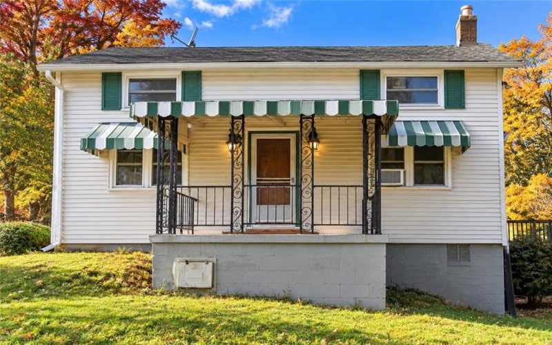 385 White School Road, 15601, 15601, 3 Bedroom Bedrooms, 8 Room Rooms,1.1 BathroomBathrooms,Residential,For Sale,White School Road,1776904