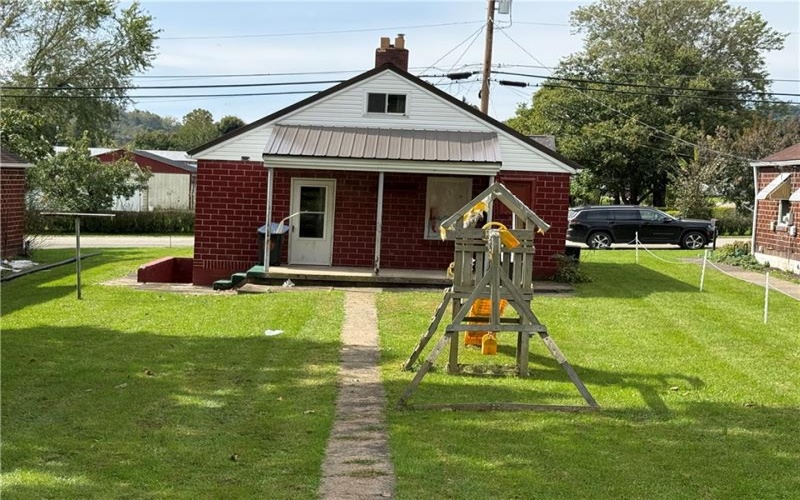 8 Penn Avenue, Clarksville, 15322, 1 Bedroom Bedrooms, 3 Room Rooms,1 BathroomBathrooms,Residential,For Sale,Penn Avenue,1776965