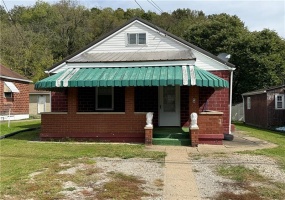 8 Penn Avenue, Clarksville, 15322, 1 Bedroom Bedrooms, 3 Room Rooms,1 BathroomBathrooms,Residential,For Sale,Penn Avenue,1776965