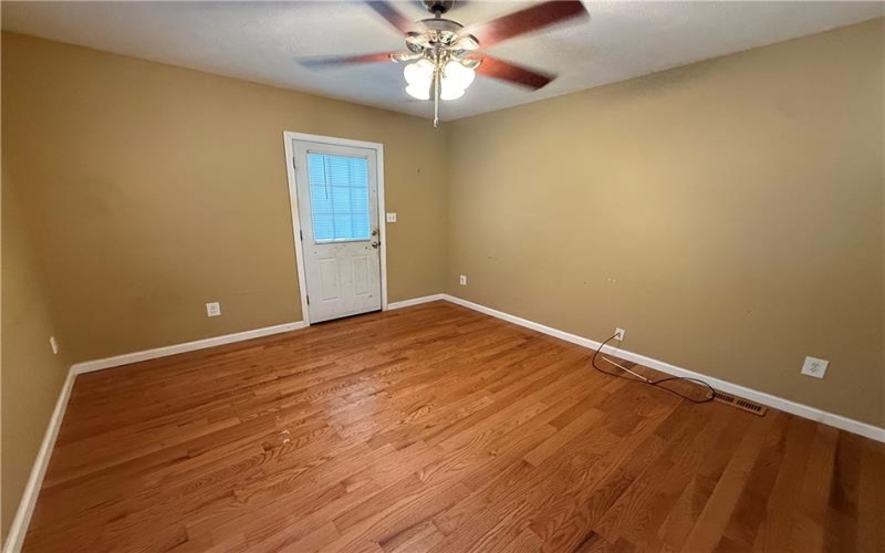 8 Penn Avenue, Clarksville, 15322, 1 Bedroom Bedrooms, 3 Room Rooms,1 BathroomBathrooms,Residential,For Sale,Penn Avenue,1776965