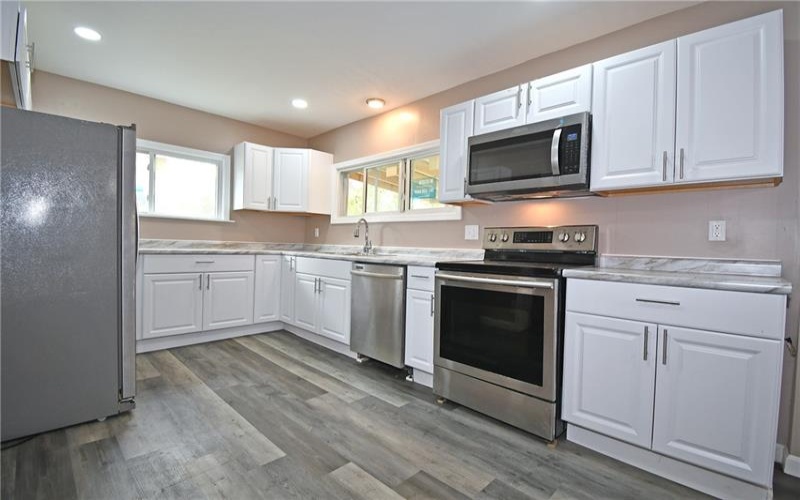 12 Belmont Ave, Finleyville, 15332, 3 Bedroom Bedrooms, 11 Room Rooms,3 BathroomBathrooms,Residential,For Sale,Belmont Ave,1776991
