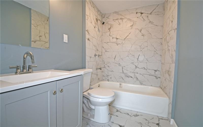 12 Belmont Ave, Finleyville, 15332, 3 Bedroom Bedrooms, 11 Room Rooms,3 BathroomBathrooms,Residential,For Sale,Belmont Ave,1776991