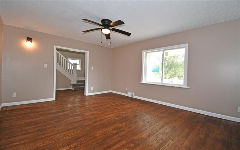 12 Belmont Ave, Finleyville, 15332, 3 Bedroom Bedrooms, 11 Room Rooms,3 BathroomBathrooms,Residential,For Sale,Belmont Ave,1776991