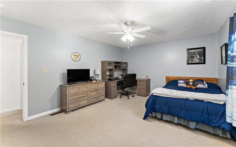 1344 Lucia Dr, Canonsburg, 15317, 4 Bedroom Bedrooms, 10 Room Rooms,2.1 BathroomBathrooms,Residential,For Sale,Lucia Dr,1776199