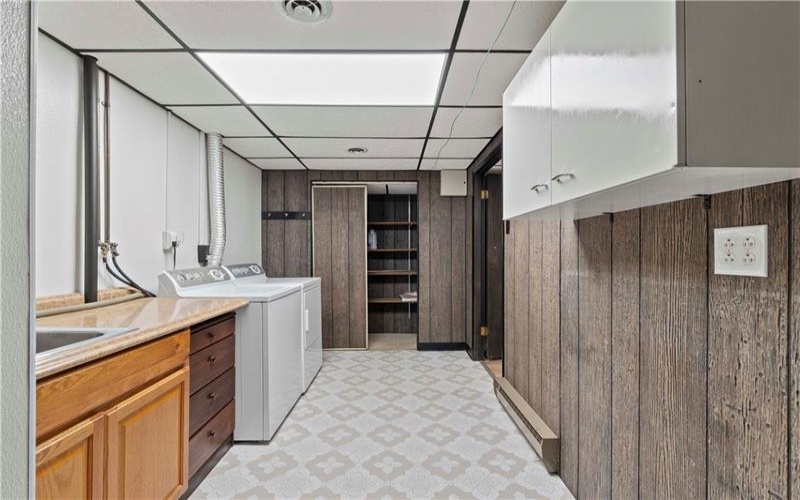 873 Quaker Church Rd, Perryopolis, 15473, 3 Bedroom Bedrooms, ,2.1 BathroomBathrooms,Residential,For Sale,Quaker Church Rd,1776508
