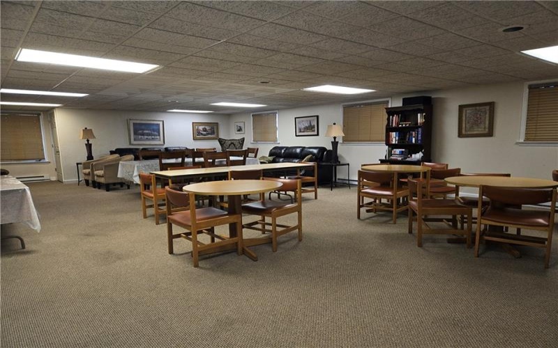 820 E Beau, Washington, 15301, 2 Bedroom Bedrooms, 5 Room Rooms,2 BathroomBathrooms,Residential,For Sale,E Beau,1776233