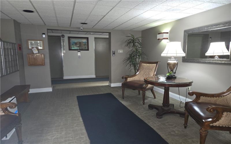 820 E Beau, Washington, 15301, 2 Bedroom Bedrooms, 5 Room Rooms,2 BathroomBathrooms,Residential,For Sale,E Beau,1776233