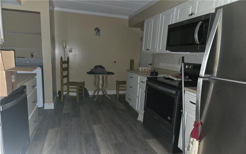 820 E Beau, Washington, 15301, 2 Bedroom Bedrooms, 5 Room Rooms,2 BathroomBathrooms,Residential,For Sale,E Beau,1776233