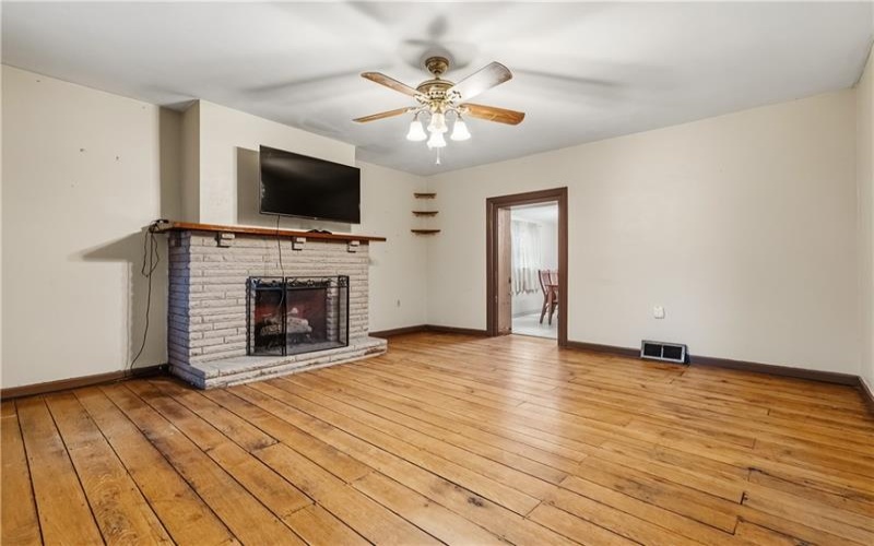 32 Main St, West Middletown, 15379, 3 Bedroom Bedrooms, ,1 BathroomBathrooms,Residential,For Sale,Main St,1776705