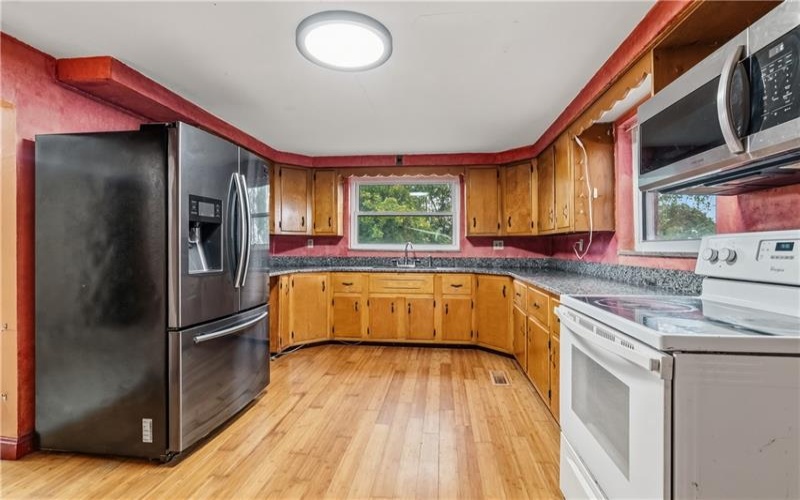 32 Main St, West Middletown, 15379, 3 Bedroom Bedrooms, ,1 BathroomBathrooms,Residential,For Sale,Main St,1776705