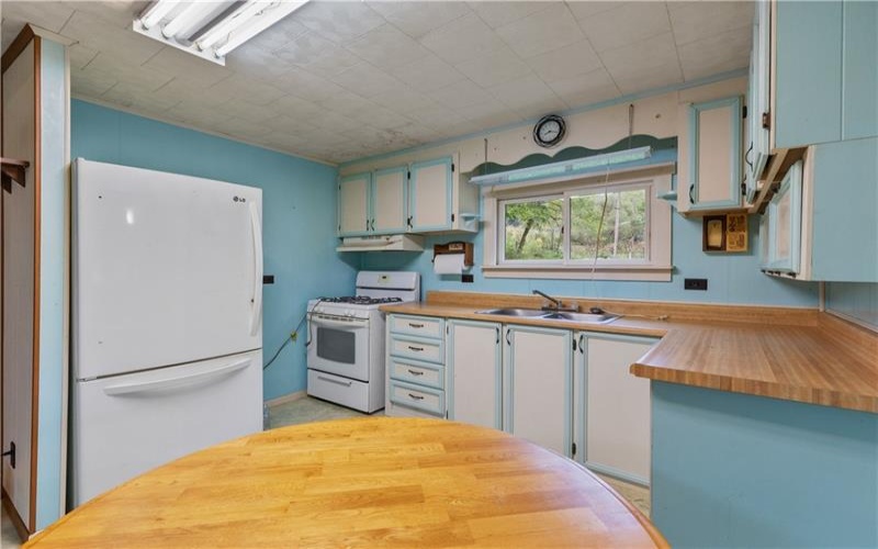 125 Fairview Church Rd, Graysville, 15337, 2 Bedroom Bedrooms, 6 Room Rooms,1 BathroomBathrooms,Residential,For Sale,Fairview Church Rd,1776727