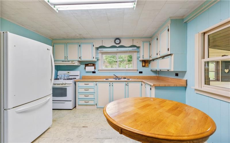 125 Fairview Church Rd, Graysville, 15337, 2 Bedroom Bedrooms, 6 Room Rooms,1 BathroomBathrooms,Residential,For Sale,Fairview Church Rd,1776727