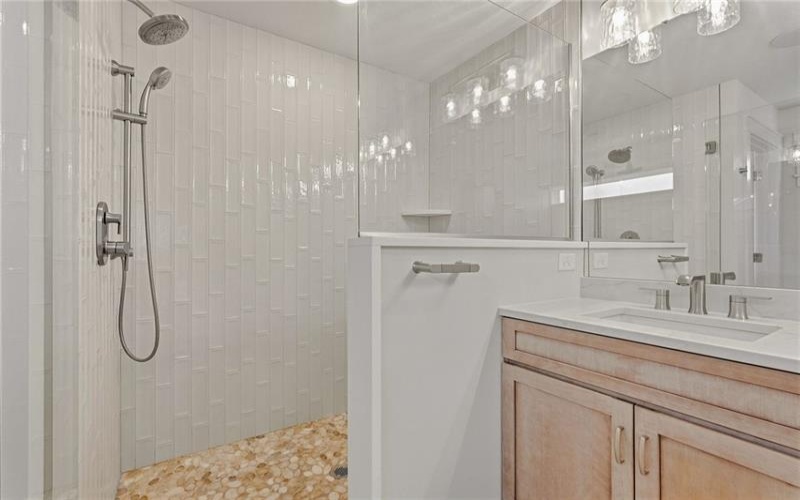528 Harvest View Dr, Venetia, 15367, 5 Bedroom Bedrooms, 14 Room Rooms,3.1 BathroomBathrooms,Residential,For Sale,Harvest View Dr,1776739