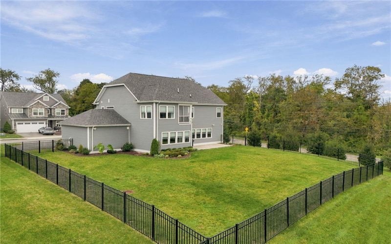 528 Harvest View Dr, Venetia, 15367, 5 Bedroom Bedrooms, 14 Room Rooms,3.1 BathroomBathrooms,Residential,For Sale,Harvest View Dr,1776739