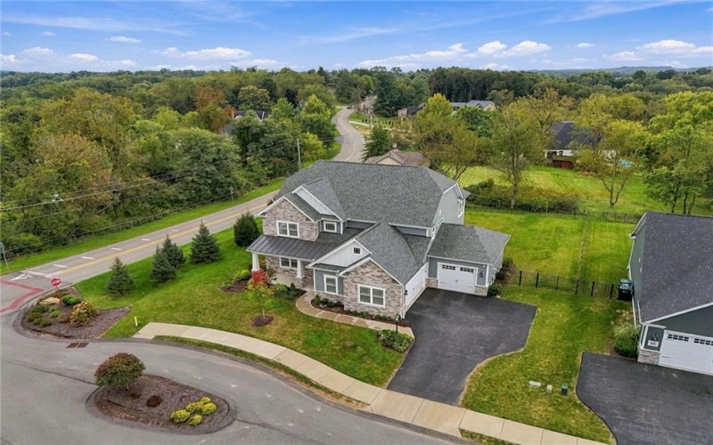 528 Harvest View Dr, Venetia, 15367, 5 Bedroom Bedrooms, 14 Room Rooms,3.1 BathroomBathrooms,Residential,For Sale,Harvest View Dr,1776739