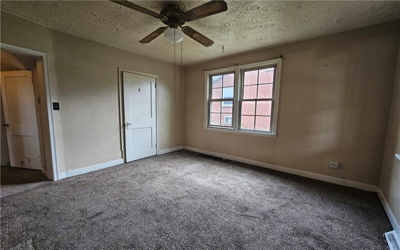 114 & 114-1/2 Wylie Ave, Strabane, 15363, 4 Bedroom Bedrooms, ,2 BathroomBathrooms,Residential,For Sale,114-1/2 Wylie Ave,1776825