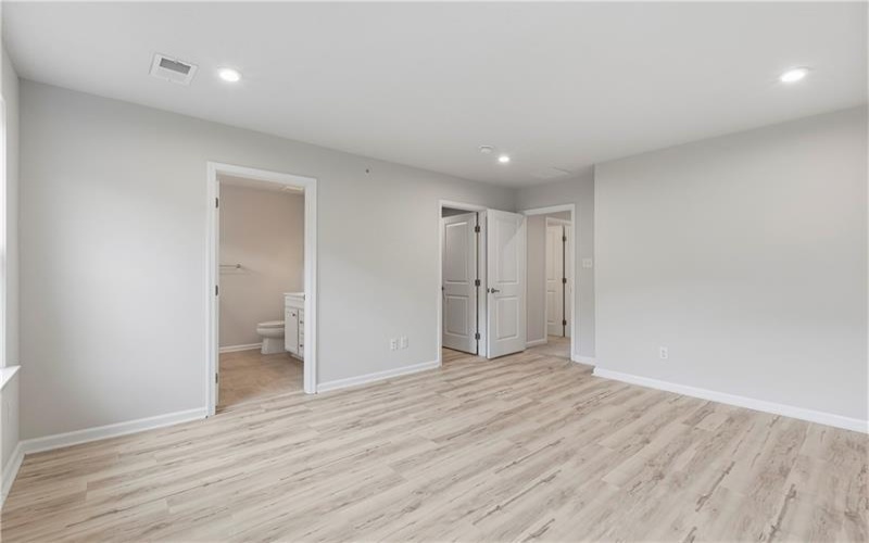 207 Yellowwood Ct, Washington, 15301, 3 Bedroom Bedrooms, 5 Room Rooms,2.1 BathroomBathrooms,Residential,For Sale,Yellowwood Ct,1776832