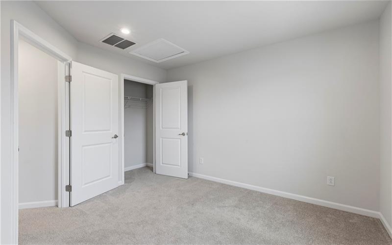 207 Yellowwood Ct, Washington, 15301, 3 Bedroom Bedrooms, 5 Room Rooms,2.1 BathroomBathrooms,Residential,For Sale,Yellowwood Ct,1776832