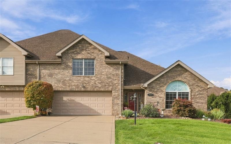 154 Rifgon Dr, Canonsburg, 15317, 3 Bedroom Bedrooms, 6 Room Rooms,2.1 BathroomBathrooms,Residential,For Sale,Rifgon Dr,1776971