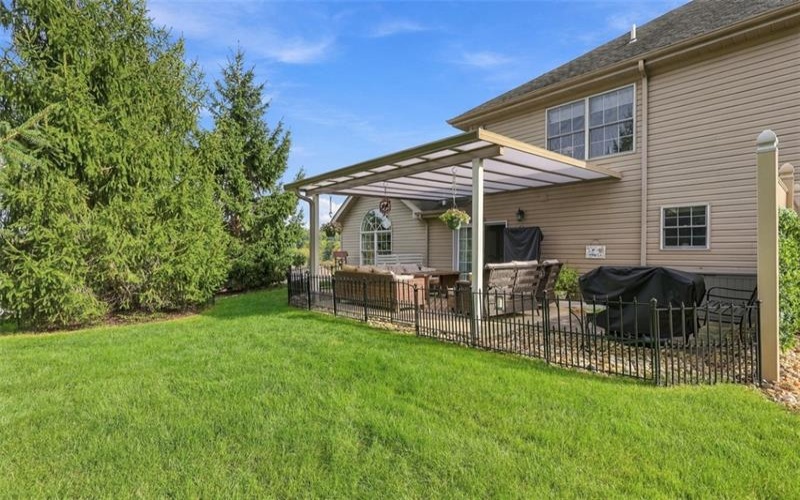 154 Rifgon Dr, Canonsburg, 15317, 3 Bedroom Bedrooms, 6 Room Rooms,2.1 BathroomBathrooms,Residential,For Sale,Rifgon Dr,1776971