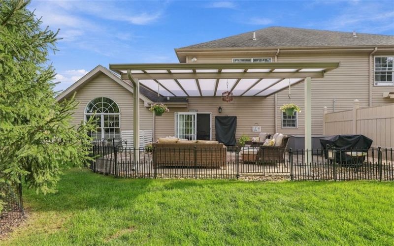 154 Rifgon Dr, Canonsburg, 15317, 3 Bedroom Bedrooms, 6 Room Rooms,2.1 BathroomBathrooms,Residential,For Sale,Rifgon Dr,1776971