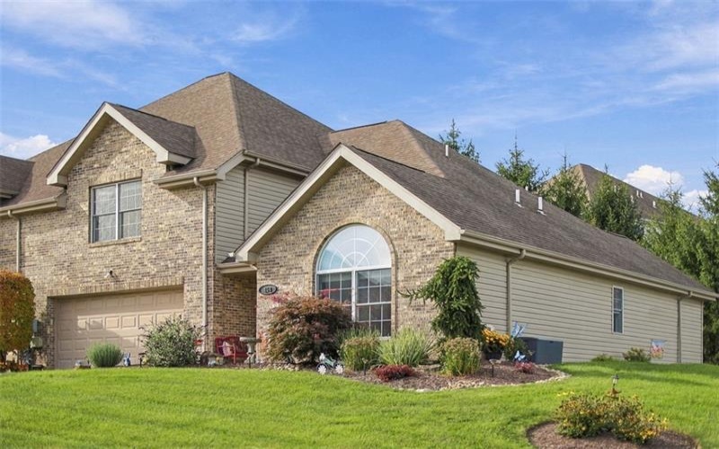 154 Rifgon Dr, Canonsburg, 15317, 3 Bedroom Bedrooms, 6 Room Rooms,2.1 BathroomBathrooms,Residential,For Sale,Rifgon Dr,1776971