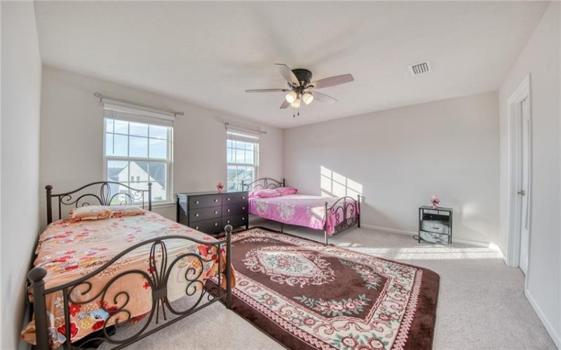 405 Creekside Ct, Eighty Four, 15330, 5 Bedroom Bedrooms, 11 Room Rooms,2.1 BathroomBathrooms,Residential,For Sale,Creekside Ct,1776988