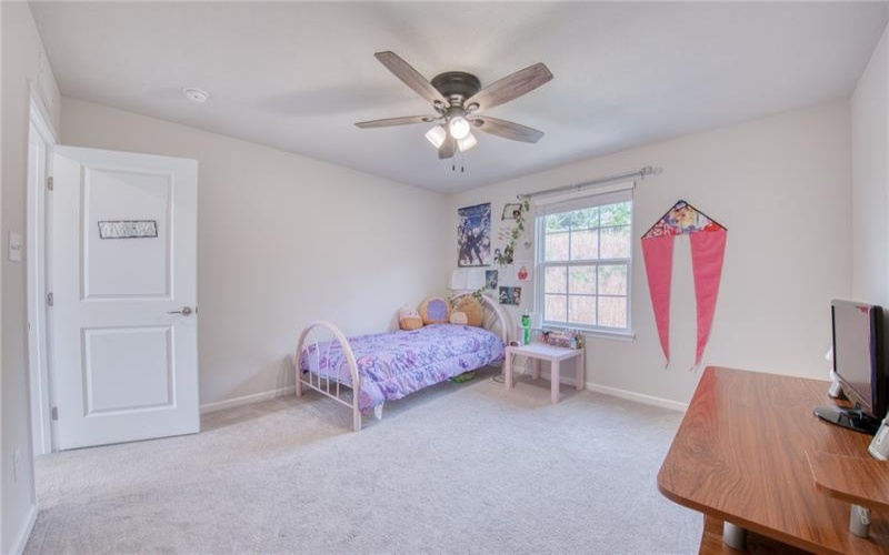 405 Creekside Ct, Eighty Four, 15330, 5 Bedroom Bedrooms, 11 Room Rooms,2.1 BathroomBathrooms,Residential,For Sale,Creekside Ct,1776988