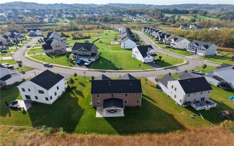 405 Creekside Ct, Eighty Four, 15330, 5 Bedroom Bedrooms, 11 Room Rooms,2.1 BathroomBathrooms,Residential,For Sale,Creekside Ct,1776988