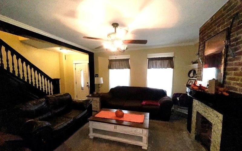 209 Wayne St, Claysville, 15323, 3 Bedroom Bedrooms, ,1 BathroomBathrooms,Residential,For Sale,Wayne St,1777091