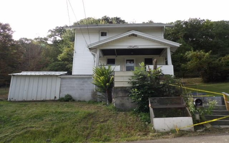 157 Martin Farm Road, Dunbar, 15431, 3 Bedroom Bedrooms, 6 Room Rooms,1 BathroomBathrooms,Residential,For Sale,Martin Farm Road,1777203