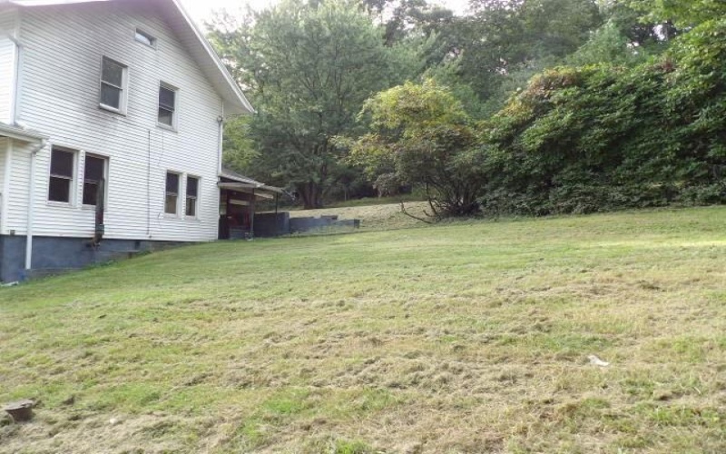 157 Martin Farm Road, Dunbar, 15431, 3 Bedroom Bedrooms, 6 Room Rooms,1 BathroomBathrooms,Residential,For Sale,Martin Farm Road,1777203