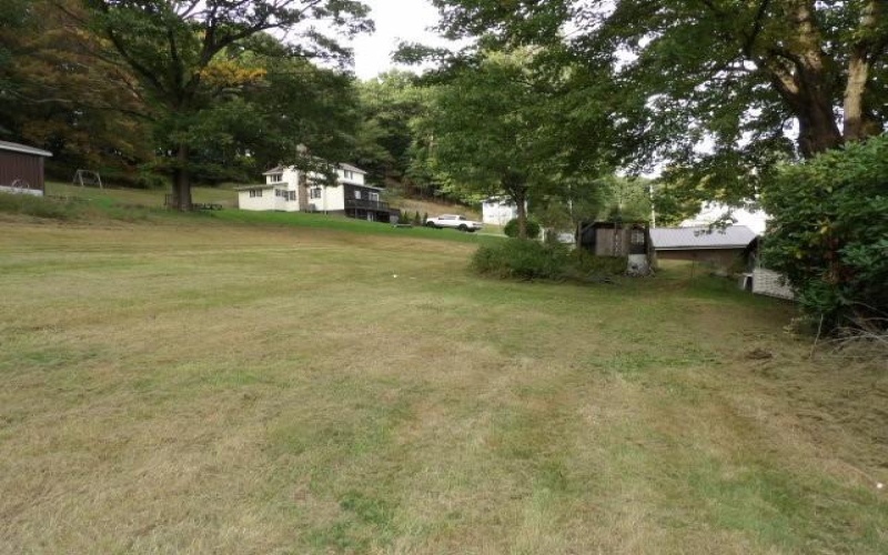 157 Martin Farm Road, Dunbar, 15431, 3 Bedroom Bedrooms, 6 Room Rooms,1 BathroomBathrooms,Residential,For Sale,Martin Farm Road,1777203