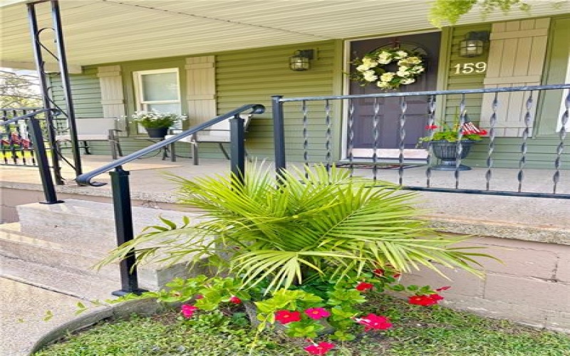159 Hopwood Fairchance Rd, Hopwood, 15445, 2 Bedroom Bedrooms, 7 Room Rooms,2 BathroomBathrooms,Residential,For Sale,Hopwood Fairchance Rd,1777204