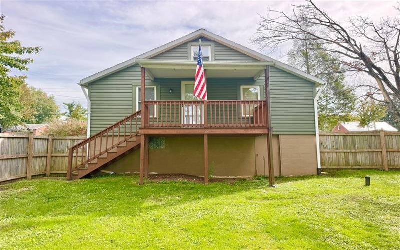 159 Hopwood Fairchance Rd, Hopwood, 15445, 2 Bedroom Bedrooms, 7 Room Rooms,2 BathroomBathrooms,Residential,For Sale,Hopwood Fairchance Rd,1777204
