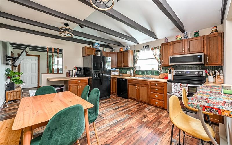 7 Leyda AVENUE, Charleroi, 15022, 3 Bedroom Bedrooms, 8 Room Rooms,1 BathroomBathrooms,Residential,For Sale,Leyda,1777216